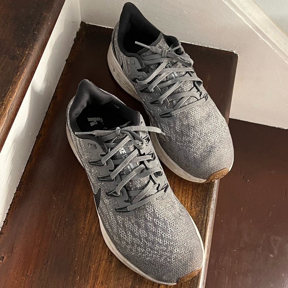 Nike running athletic shoes 8.5